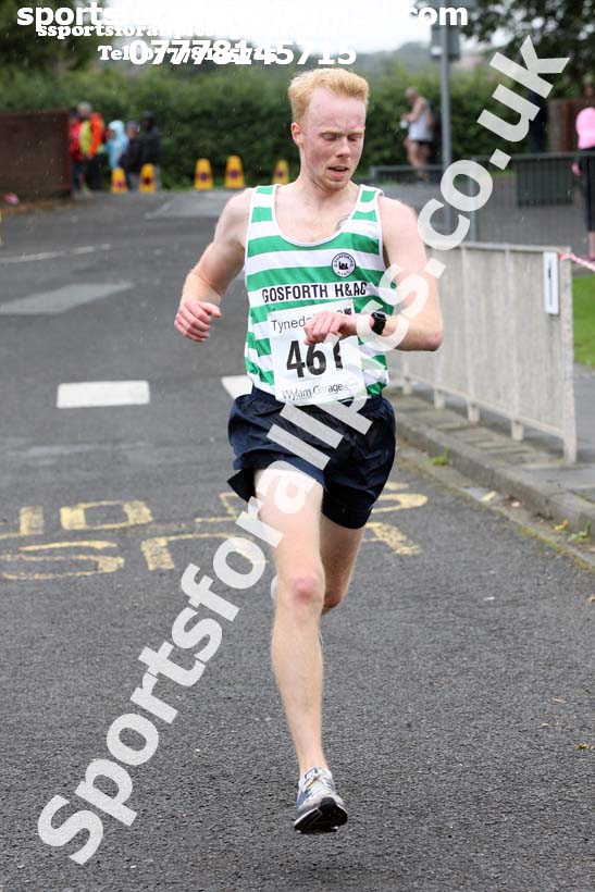 Tynedale Jelly Tea 10 Mile Road Race, Ovingham, Northumberland. Photo: David T. Hewitson/Sports for All Pics